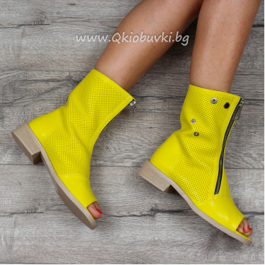ДАМСКИ БОТИ - 2304-38612001 YELLOW ДАМСКИ БОТИ - 2304-38612001 YELLOW